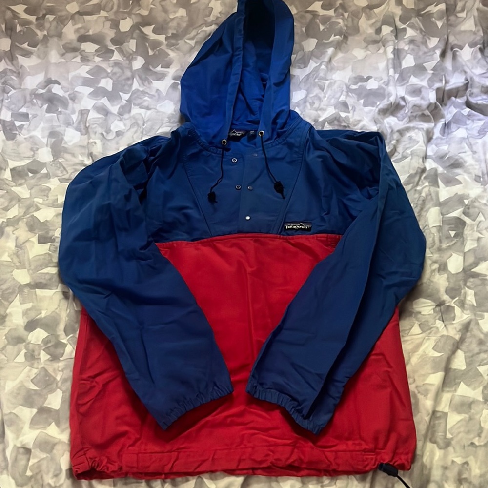 Patagonia windbreaker